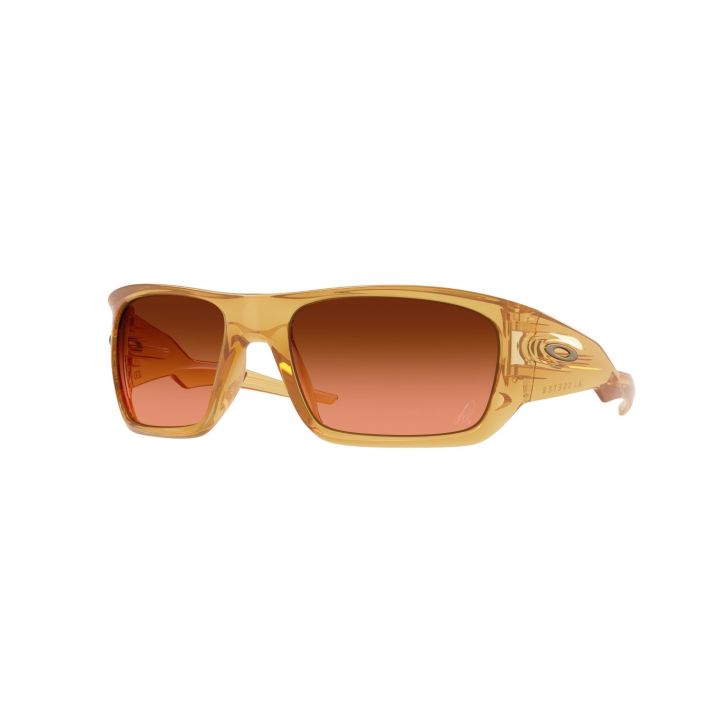 Oakley Masseter – Translucent Light Curry / Prizm Bronze Gradient